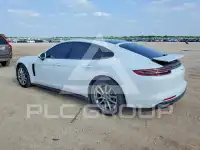 2019 Porsche Panamera photo