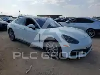 2019 Porsche Panamera photo