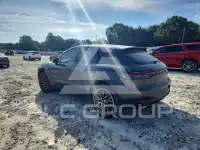 2019 Porsche MACAN photo