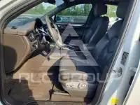 2019 Porsche MACAN photo