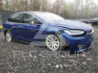 2019 Tesla Model X photo