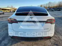 2019 Tesla Model X фото