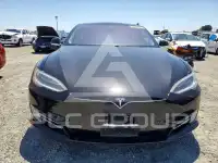 2019 Tesla Model S фото