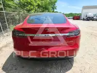 2019 Tesla Model S фото