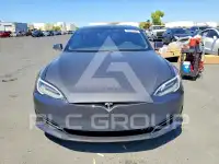 2019 Tesla Model S фото