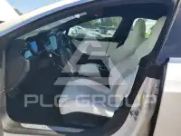 2019 Tesla Model S фото