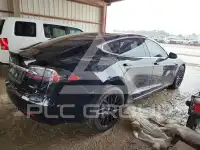 2019 Tesla Model S фото