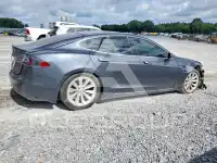 2019 Tesla Model S фото