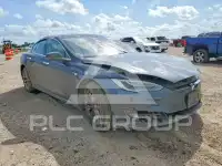 2019 Tesla Model S photo