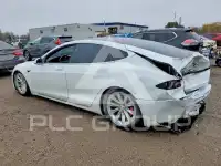2019 Tesla Model S фото