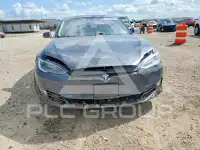 2019 Tesla Model S photo