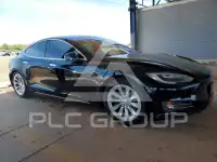 2019 Tesla Model S фото