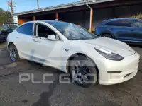 2019 Tesla Model 3 фото