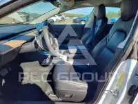 2019 Tesla Model 3 фото