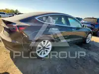 2019 Tesla Model 3 photo