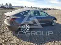 2019 Tesla Model 3 фото