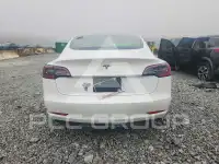 2019 Tesla Model 3 фото