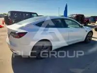 2019 Tesla Model 3 photo
