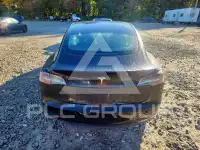 2019 Tesla Model 3 фото
