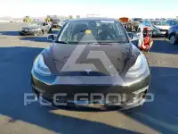 2019 Tesla Model 3 фото