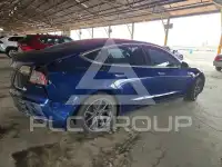 2019 Tesla Model 3 фото