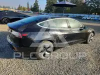 2019 Tesla Model 3 photo