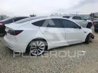 2019 Tesla Model 3 photo