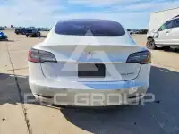 2019 Tesla Model 3 фото