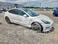 2019 Tesla Model 3 фото