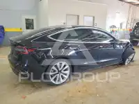 2019 Tesla Model 3 фото