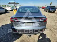 2019 Tesla Model 3 фото