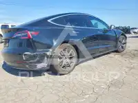 2019 Tesla Model 3 фото