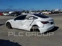 2019 Tesla Model 3 фото