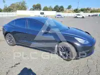 2019 Tesla Model 3 фото