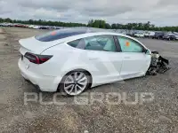 2019 Tesla Model 3 фото
