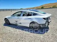 2019 Tesla Model 3 фото