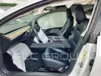 2019 Tesla Model 3 фото