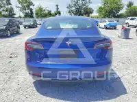 2019 Tesla Model 3 фото