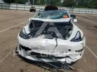 2019 Tesla Model 3 фото
