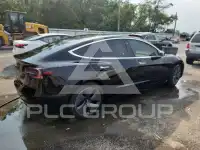 2019 Tesla Model 3 фото