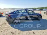 2019 Tesla Model 3 photo