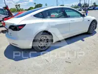 2019 Tesla Model 3 фото