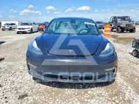 2019 Tesla Model 3 фото