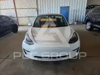 2019 Tesla Model 3 фото