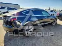 2019 Tesla Model 3 фото