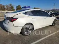 2019 Tesla Model 3 photo