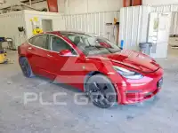 2019 Tesla Model 3 фото