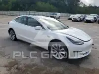 2019 Tesla Model 3 фото