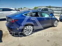 2019 Tesla Model 3 фото