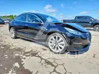 2019 Tesla Model 3 фото